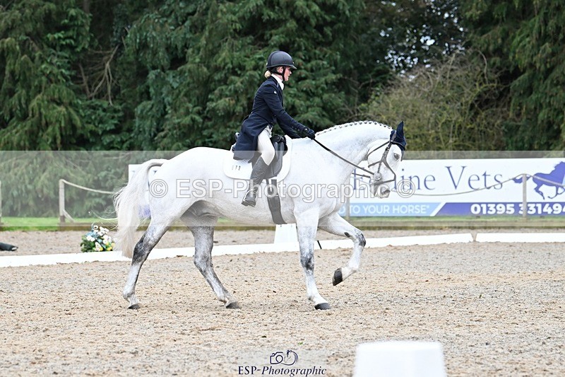 231019-164952-05433 - 072-CARROW.IROKO-Alice.England-DR