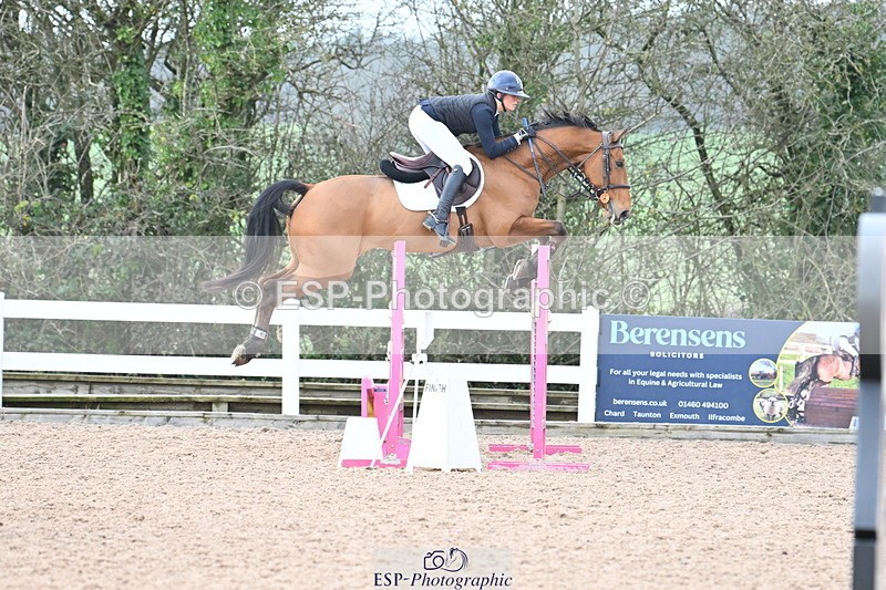 231208A-132521-00891 - Cls 6 Foxhunter & 1.20m Open