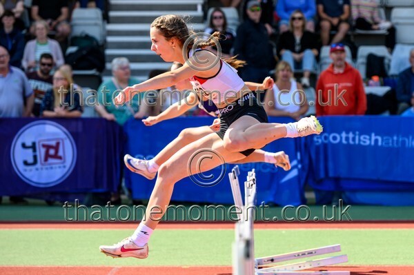 Age25SAT-916855 - Track Female Set One