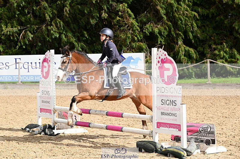 251004A-135210-01356 - Classes 6 & 7 60cm