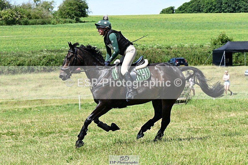 240629X-120235-2349 - 051-Marie_Webber-BENNY'S_DOUBLE_DIAMOND