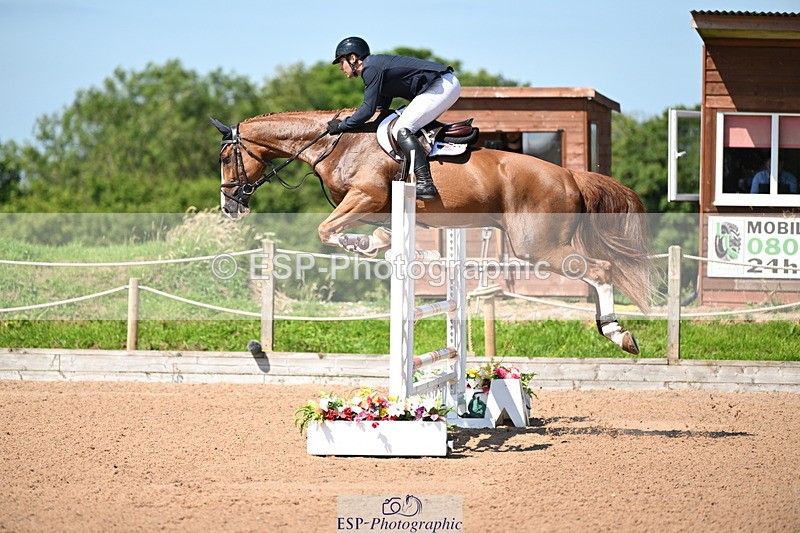 240718A-111934-04737 - Cls 1, 3 Star Small Tour 1.35m