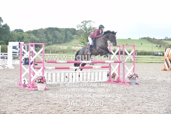 JAC_6250 - CLASS 9 SAT Pony Foxhunter/ 1.10m Open
