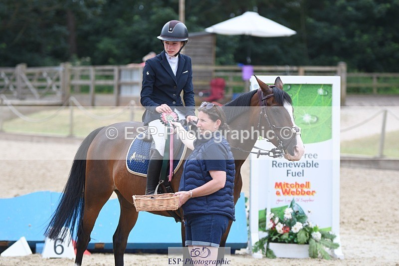 230618-144030-12657 - Cls 20 Pony Foxhunter 2nd R Jump Off's and Pres