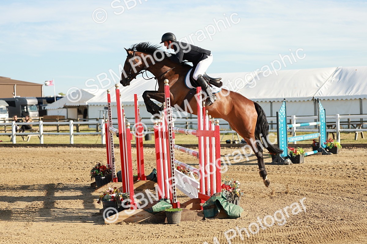 SBM_008749 - Class 6 - National 1.30m 1.40m Open Handicap