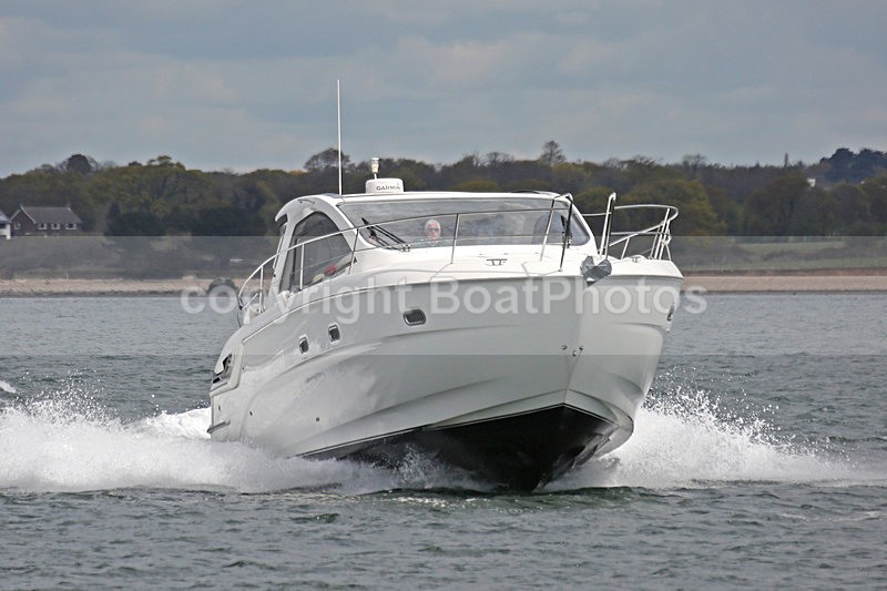 160430 FRANCIS BERNARD - BAVARIA 38HT Y92A0717 - Motorboats - Hardtop