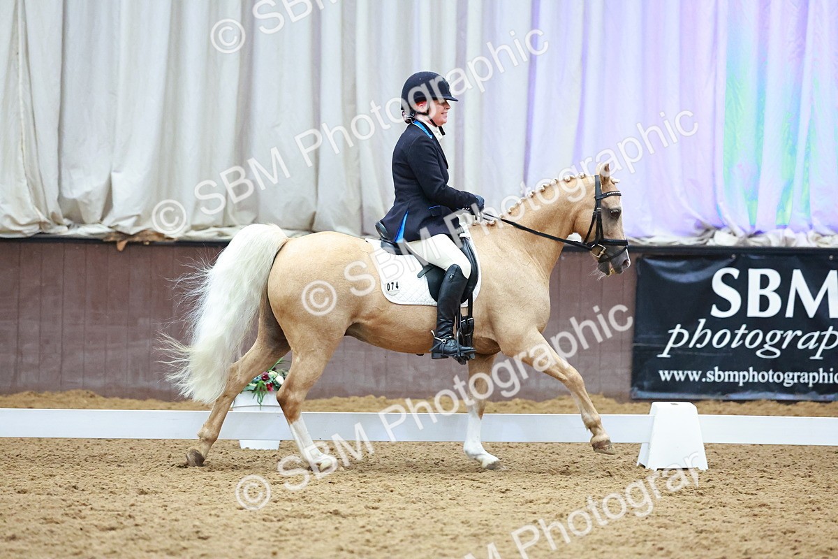 SBM_004313 - Class 12 - E2 Championship - 14.50-15.53