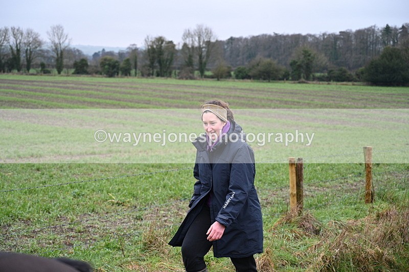 WJ7_9524 - Walk out..