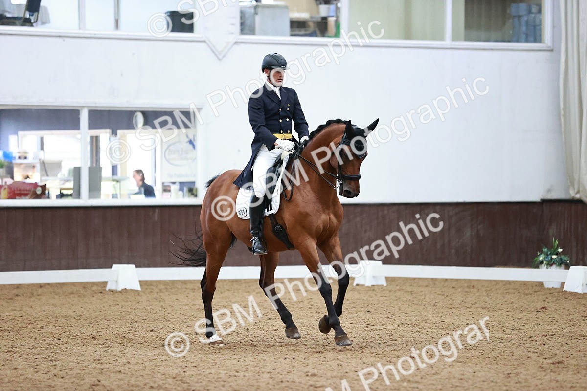 SBM_016713 - Class 5 - FEI INT II - 17.24-18.20