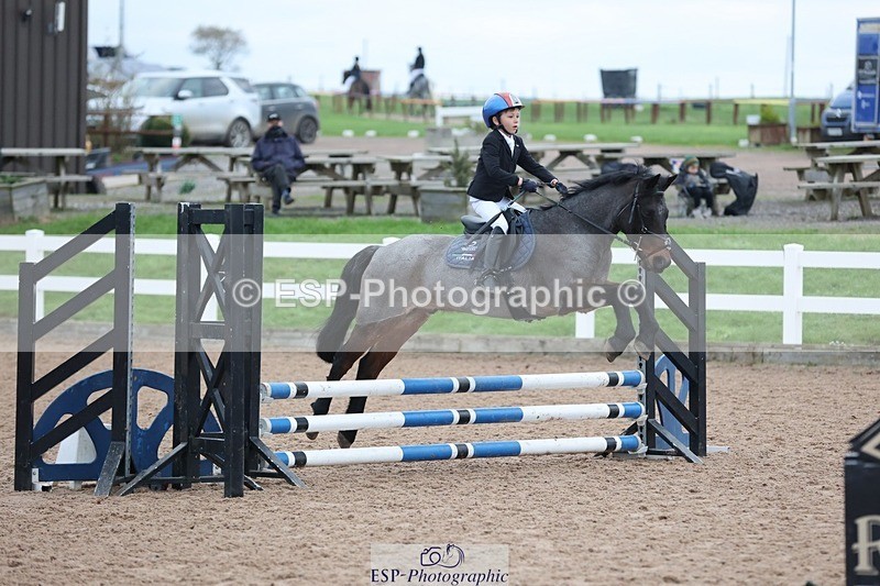 241116X-082910-00072 - Cls 03 Pony Intro 70cm