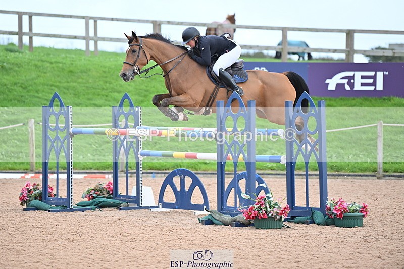 231013A-141949-02657 - Cls 9 Foxhunter & 1.20m Open