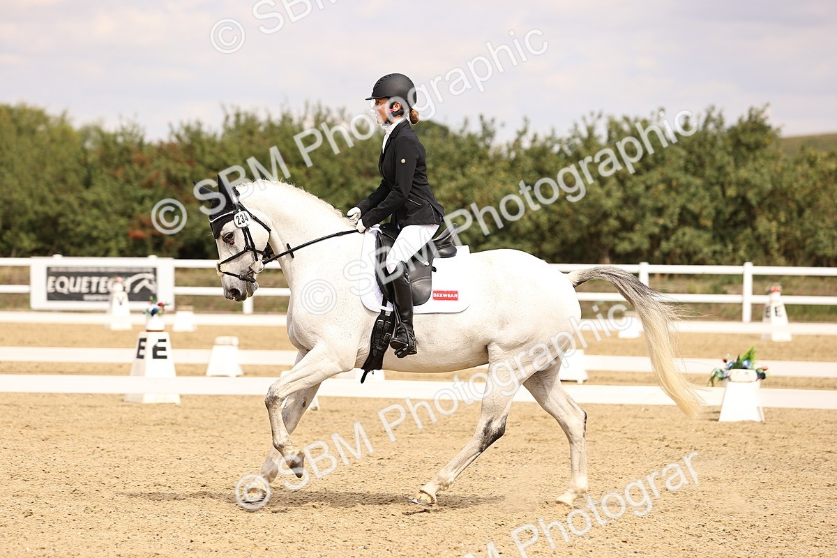 SBM_013746 - Class 4 - Novice 5  12.13-13.02