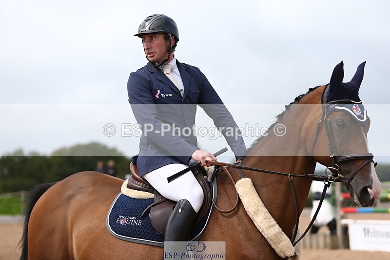 230812A-125824-09122 - Cls 33 1.20m Open