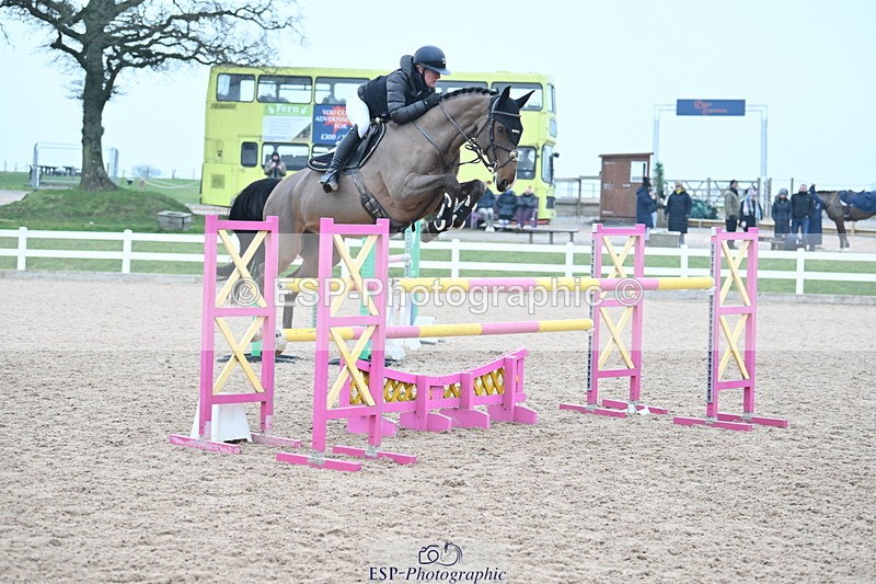 240113A-141352-02283 - Cls 13 Foxhunter and 1.20m Open