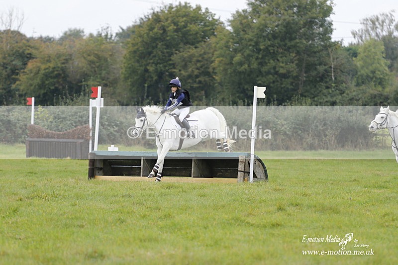  WWHT 171021 2140 - Novice Pairs (0.80m)  17/10/21