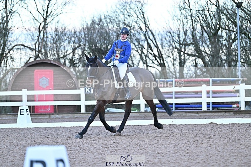 241214-085244-00822 - 143-Tila.Da.Costa-Leomiro