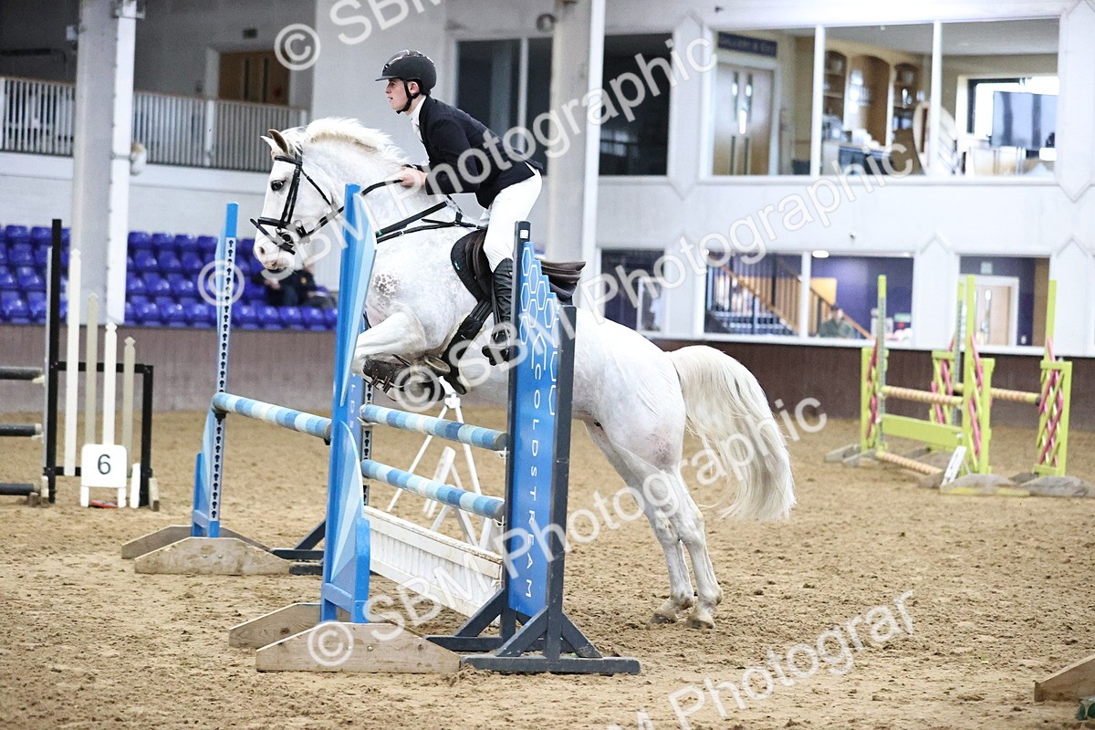 SBM_000742 - Class 4 - Blue Chip Pony Newcomers - 1.00m