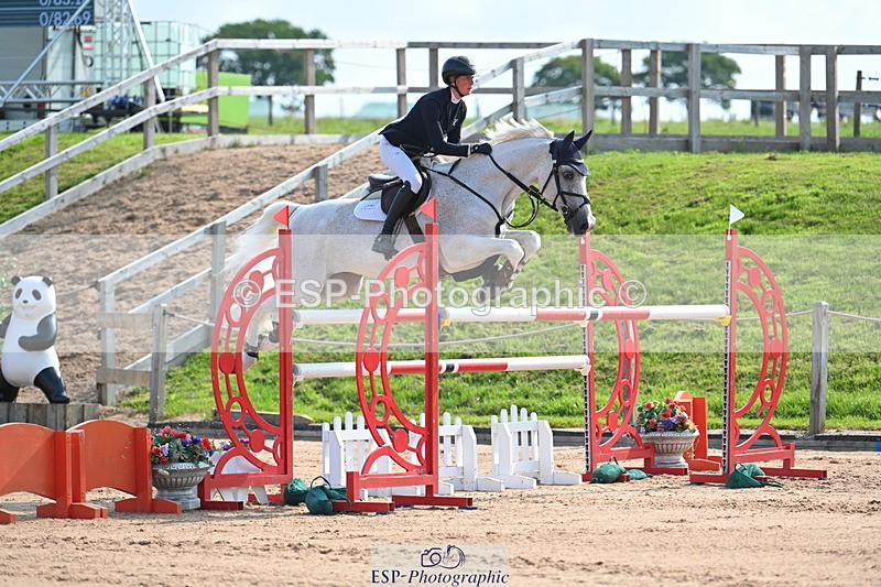 230721A-092752-04961 - Cls 2, 2 Star Small 1.30m