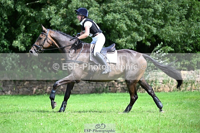 240803-150830-07748 - 183-Amelia_Hendy-WHISTLEDOWN_STAR