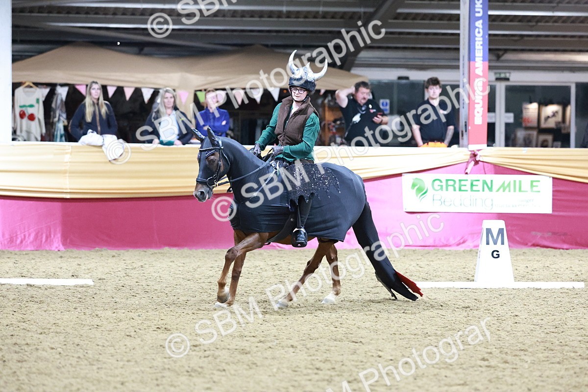 SBM_10367 - Class 62 - Strictly Fancy Dress-Age