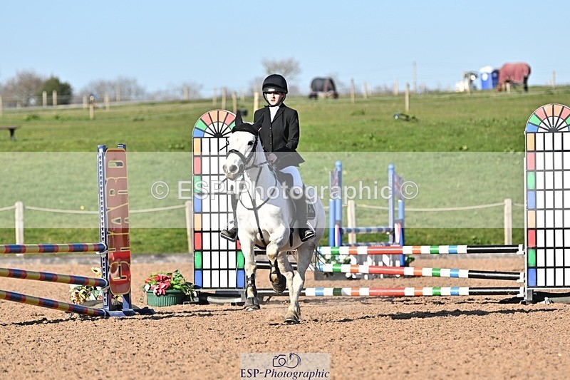 250401-171953-00357 - 70cm classes