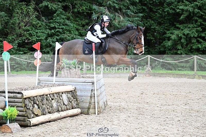 241117-140832-04441 - Cls 3 90-95cm 14.00 to 15.00