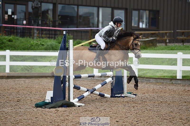 220829A-163732-00282 - 70cm Classes 3a 3b & 4