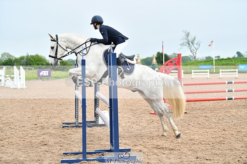 240518A-160928-02200 - Cls 7+8, 90cm and 1m