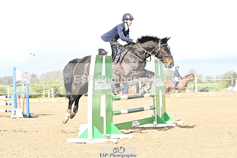 250416-101037-00233 - Cls 1 British Novice and 90cm