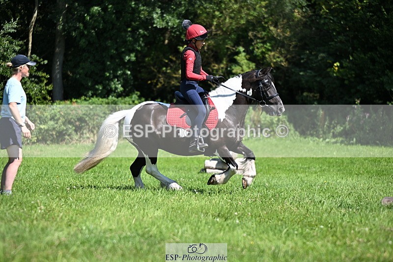 240729B-145330-02875 - Abbie's Group XC