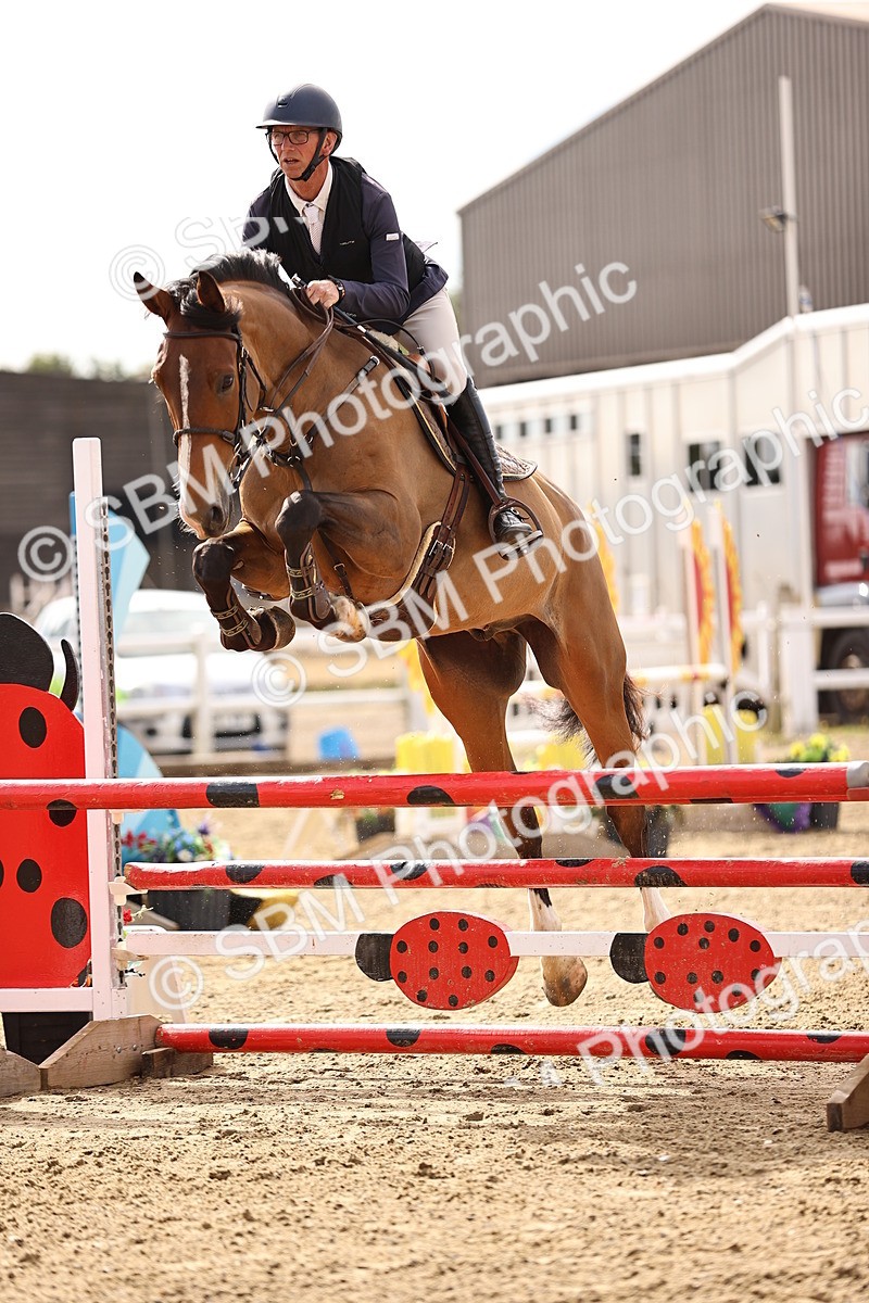 SBM_009389 - Class 7 - Senior Discovery - 1.00m Open