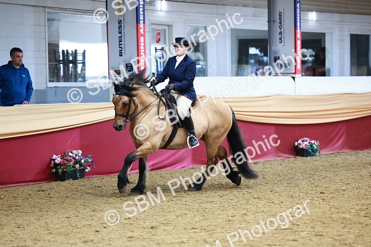 SBM_23782 - Class 905 - Supreme Final - Ridden Veteran