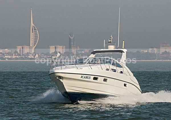 110930 ICARUS SEALINE MG_0123 - Motorboats - Open