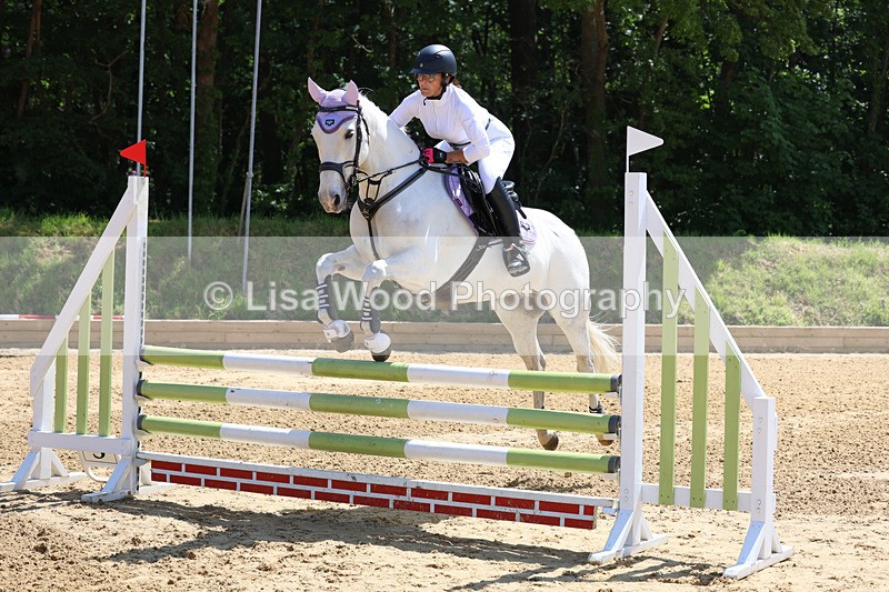 3E7A9833 - Class 9: Senior BN/90cm open