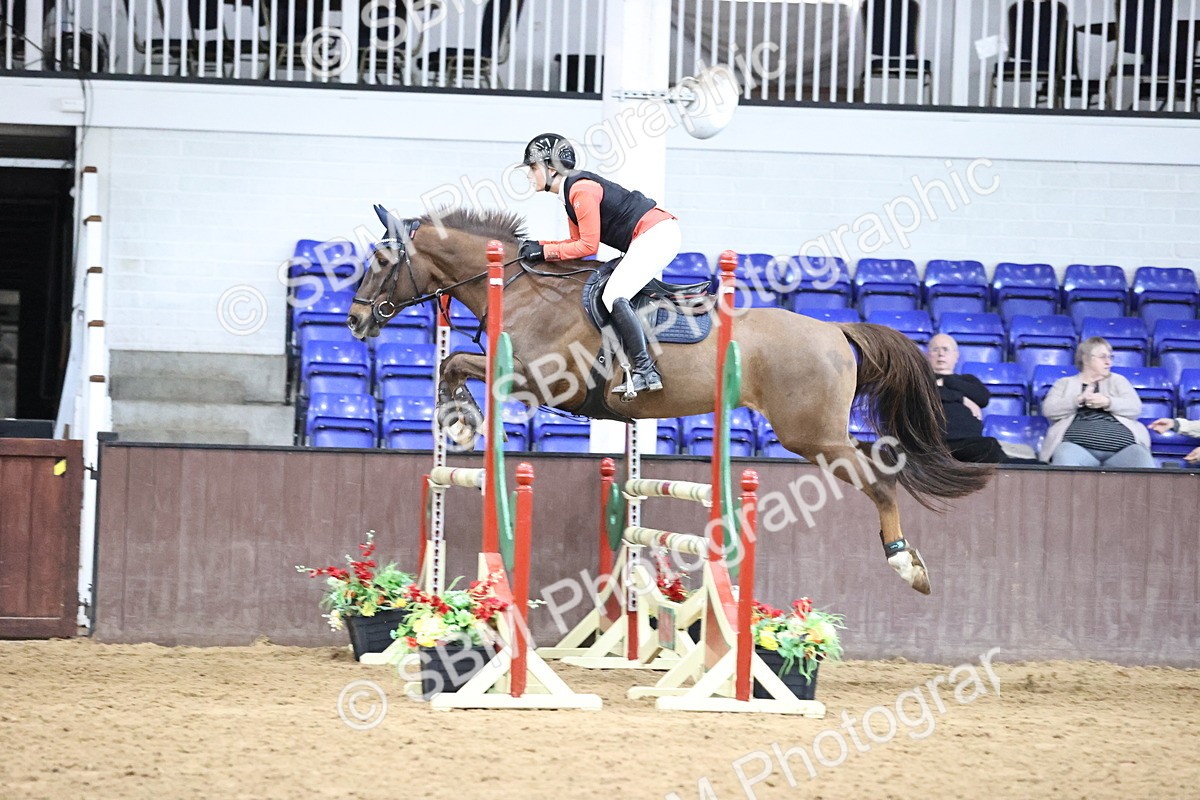 SBM_001802 - Class 4 - Senior Newcomers - 1.10m Open