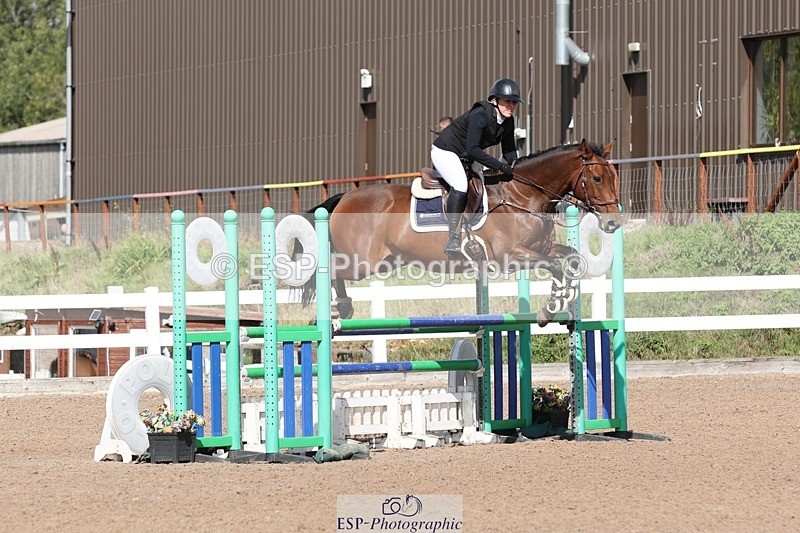 250913-142135-07342 - Cls 25 1.05m Amateur Quali