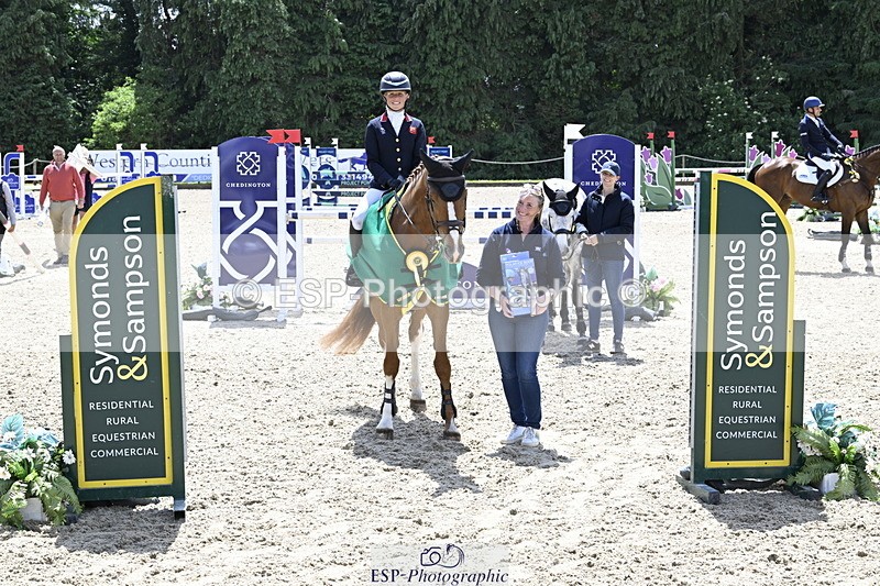 250525A-131827-17644 - Presentations Section B CCI 3 Star Long