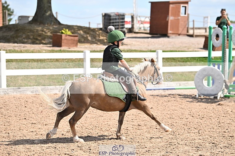 250821B-145528-00887 - Group D - Thomasina