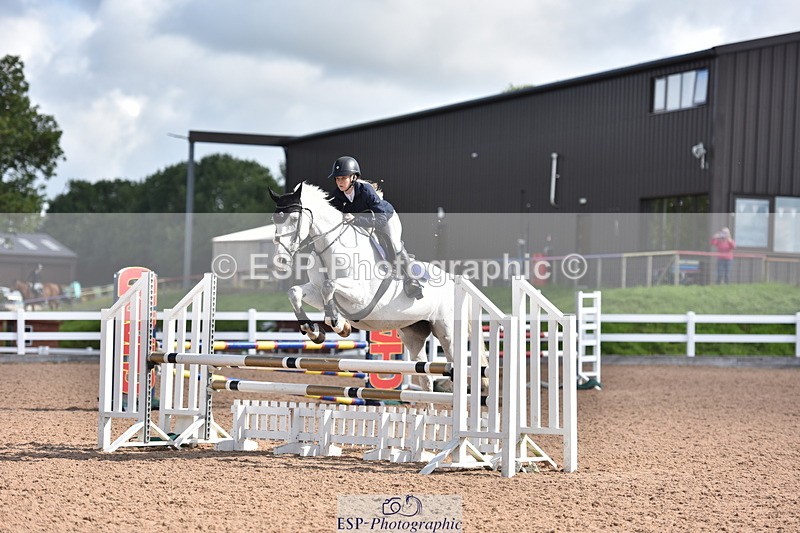 230806A-101030-01171 - Cls 16 Snr British Novice & 90cm Open