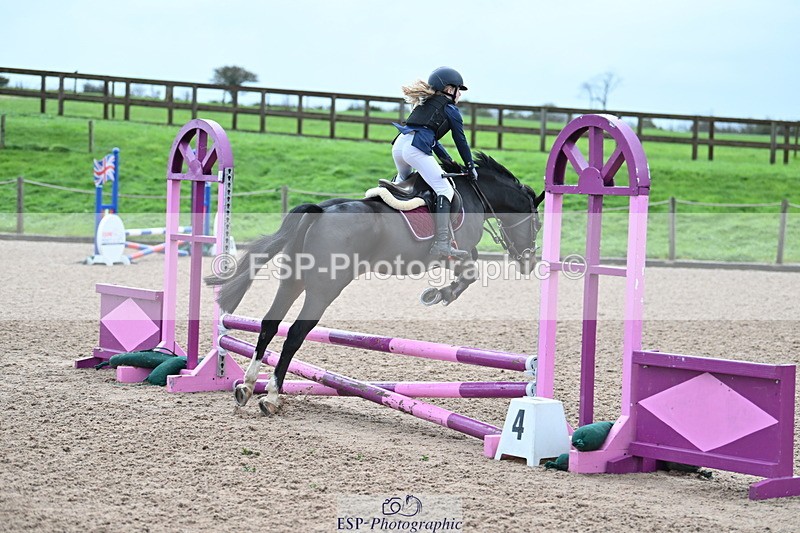 231029A-093810-02460 - 60cm Club and Schools