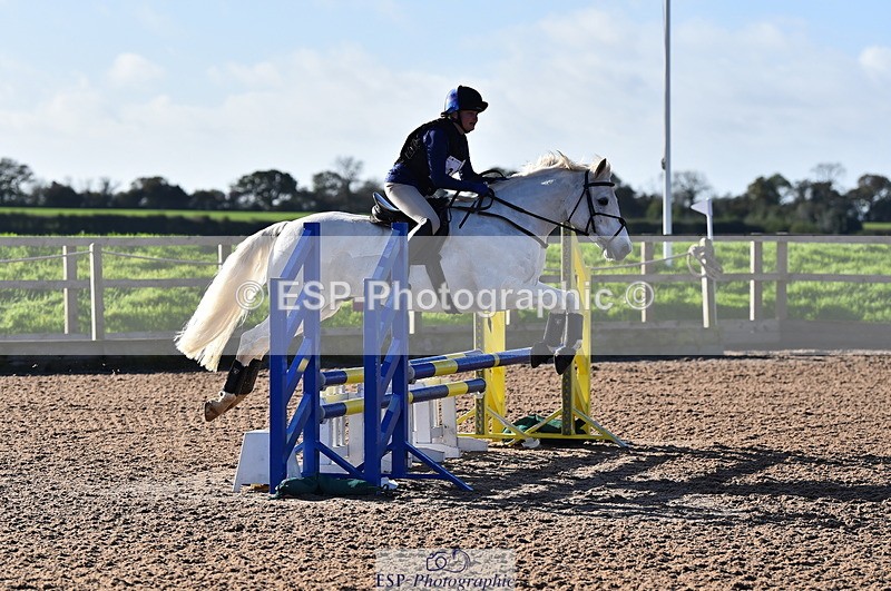 231105A-102906-00343 - 70cm