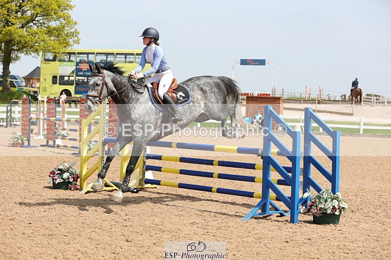 240510A-140708-07449 - Cls 17 1.05m National Am Quali