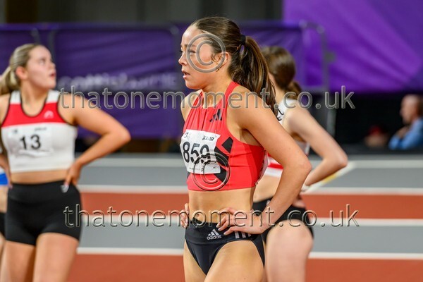 SenInd26-916750 - Field Female Set One