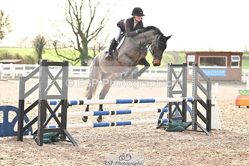 241206-101650-00202 - Cls 2 British Novice and 90cm Open