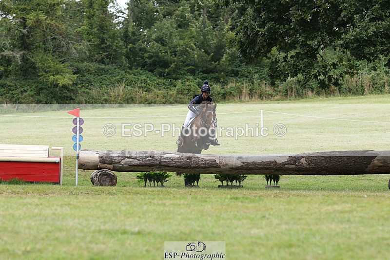 240825X-171924-37897 - 80cm XC 16.30 to 17.30