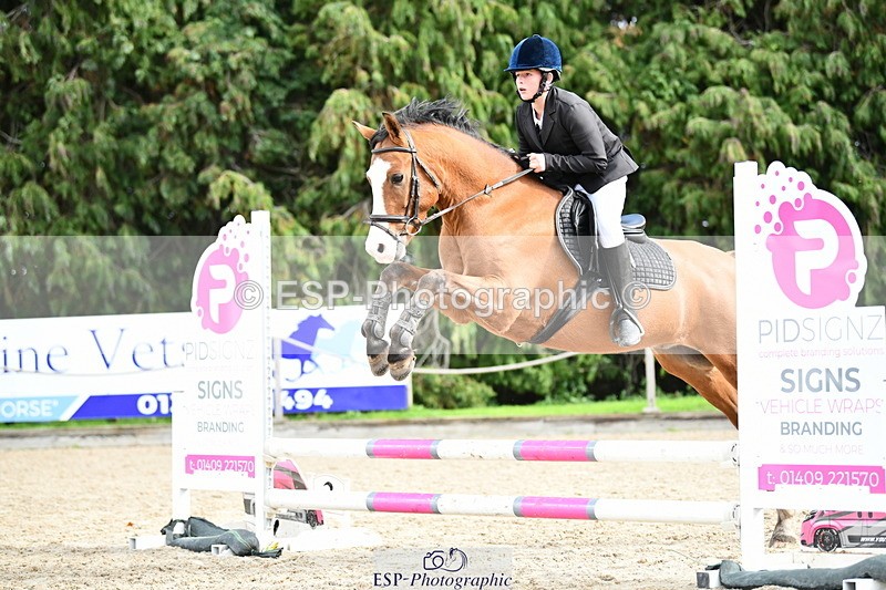 251004A-130222-01097 - Classes 6 & 7 60cm