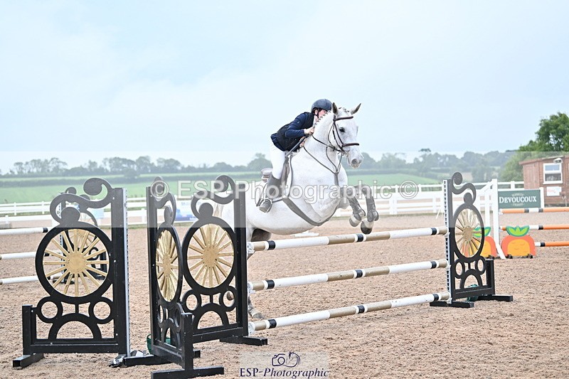 240907A-113909-01186 - Cls 8 1.05m Amateur Qualifier