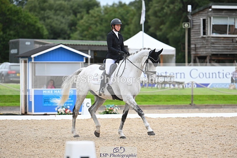 230813-174402-08723 - Cls 14 Medium Silver 16.45 to End