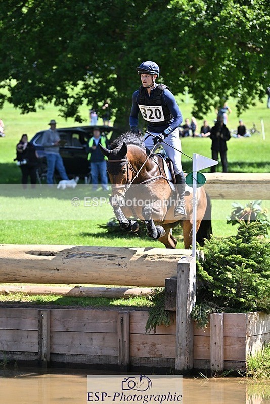 240525-105120-12084 - 320-CARPO_VIVENDI-Jack_Pinkney