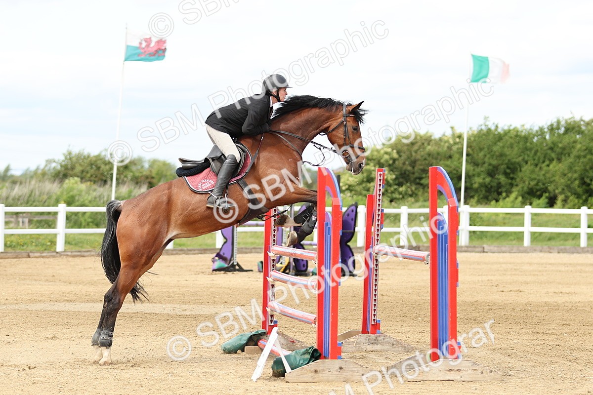 SBM_000934 - Class 4 - Senior Newcomers - 1.10m
